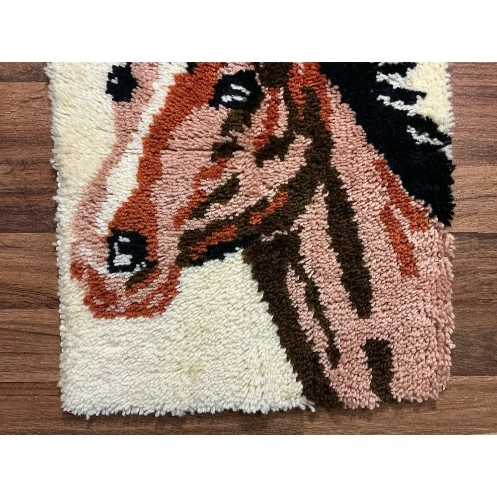 Vintage 1970s CHAMPION Horse Latch Hook Rug Wall Hanging 27